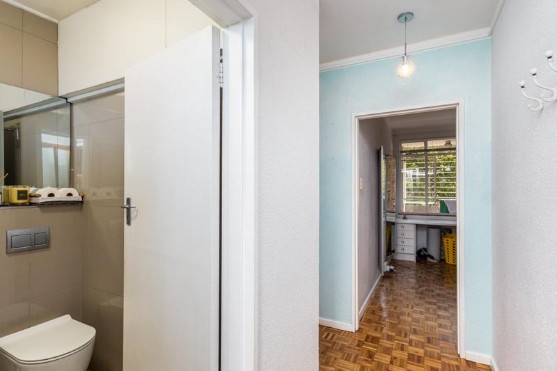 1 Bedroom Property for Sale in Gardens Western Cape